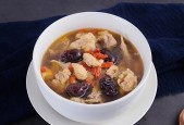 炖鸽子汤的最佳配料窍门是什么？如何炖出营养又美味的鸽子汤？