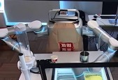 机器人在比赛中有哪些组合动作？如何有效执行？