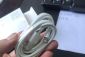 原装苹果充电器与非原装的区别（解析原装苹果充电器的关键优势与注意事项）