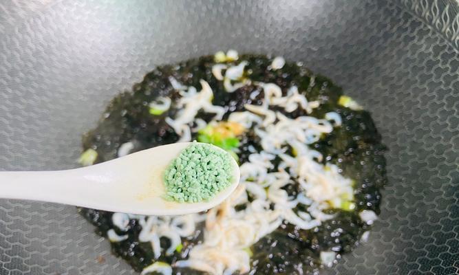 紫菜汤最简单的做法是什么？如何快速制作美味紫菜汤？  第2张