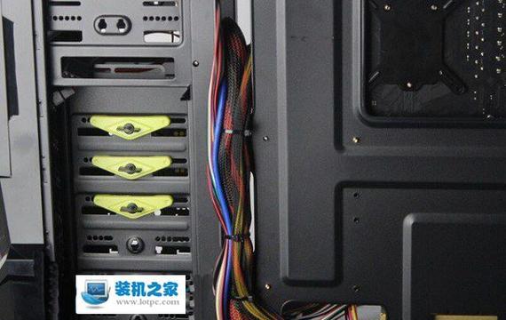 工业笔记本机箱拆解步骤是什么？  第2张