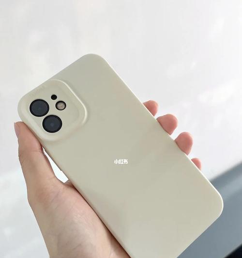 白色手机壳变黑了怎么办？如何清洗或更换？  第3张
