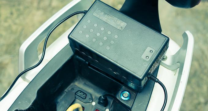 小牛电池激活方法是什么？充电器如何正确使用？  第2张