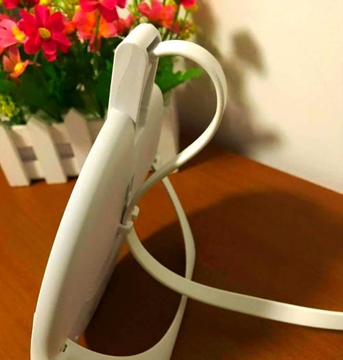 路由器粘墙上稳固吗？最佳放置位置是什么？  第1张