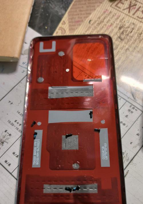 小米12后盖碎了怎么修复？脱胶问题如何解决？  第3张